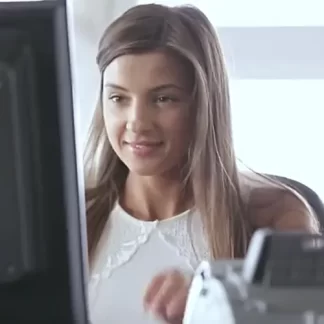 Мария Рябушкина осталась в офисе одна