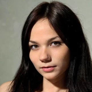 Писька голой девушки снизу